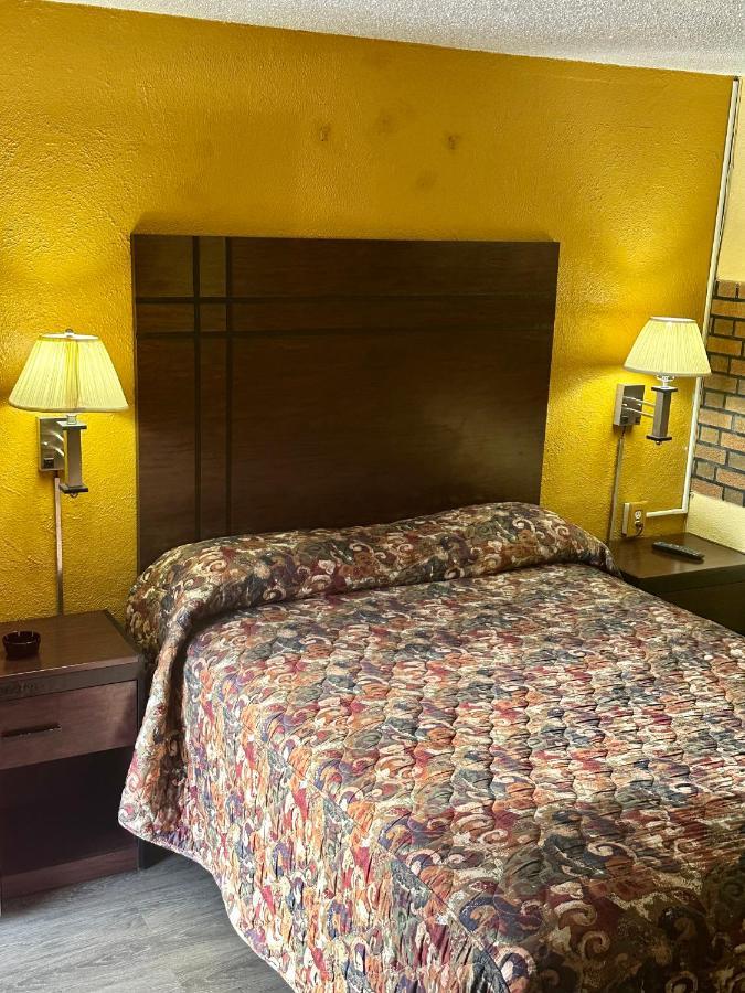 Motel 301 Orient Park Экстерьер фото