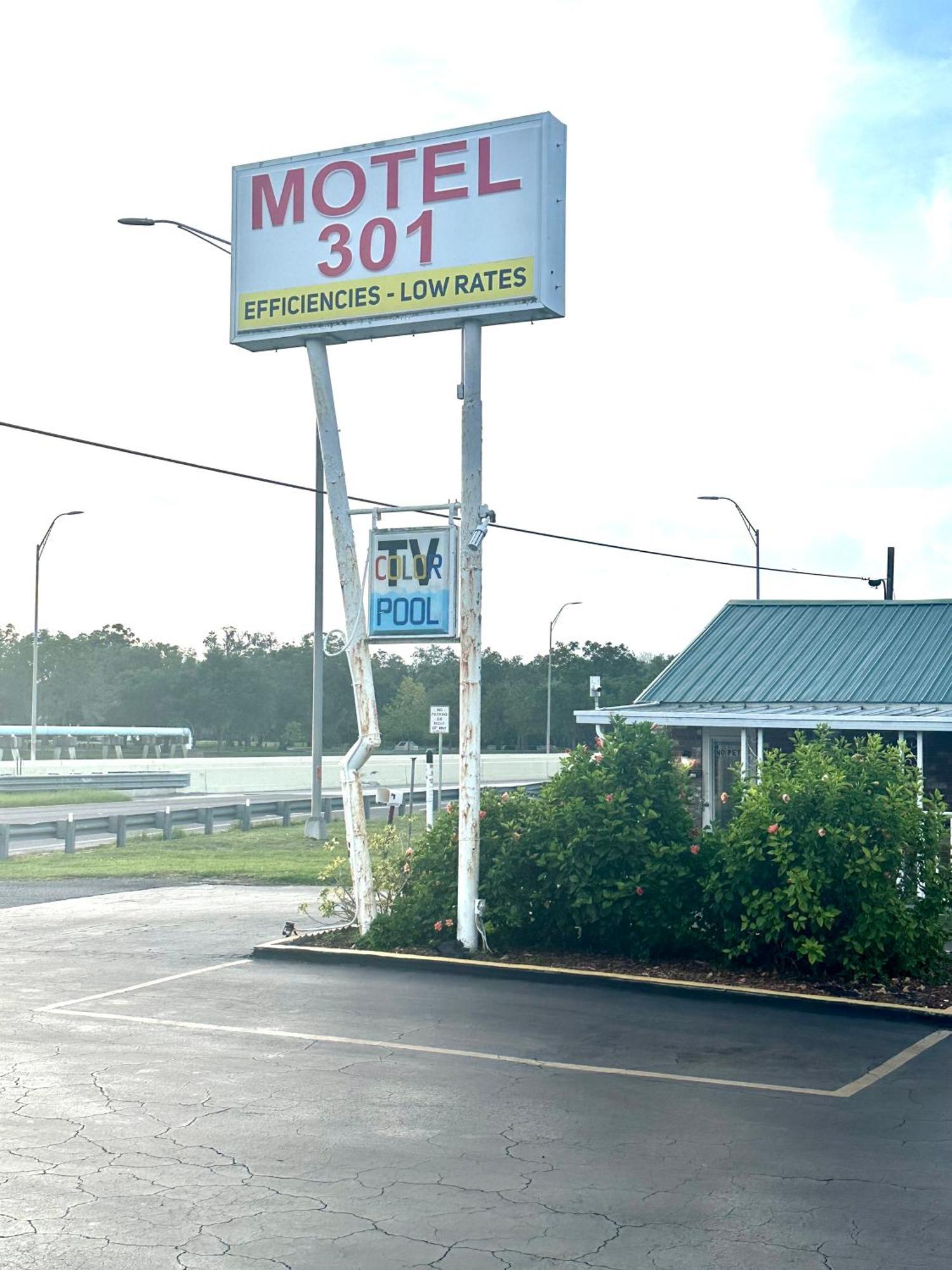 Motel 301 Orient Park Экстерьер фото