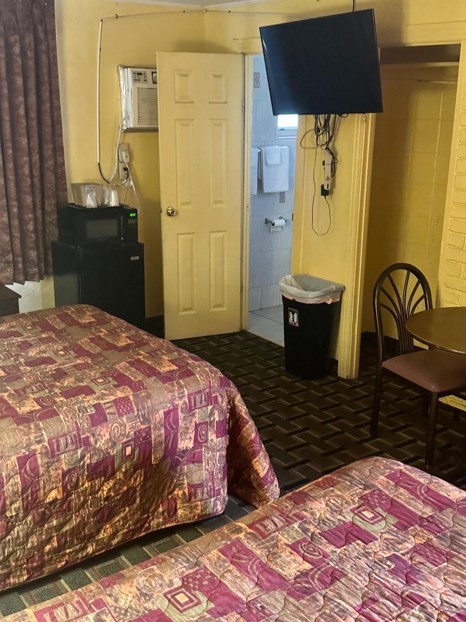 Motel 301 Orient Park Экстерьер фото